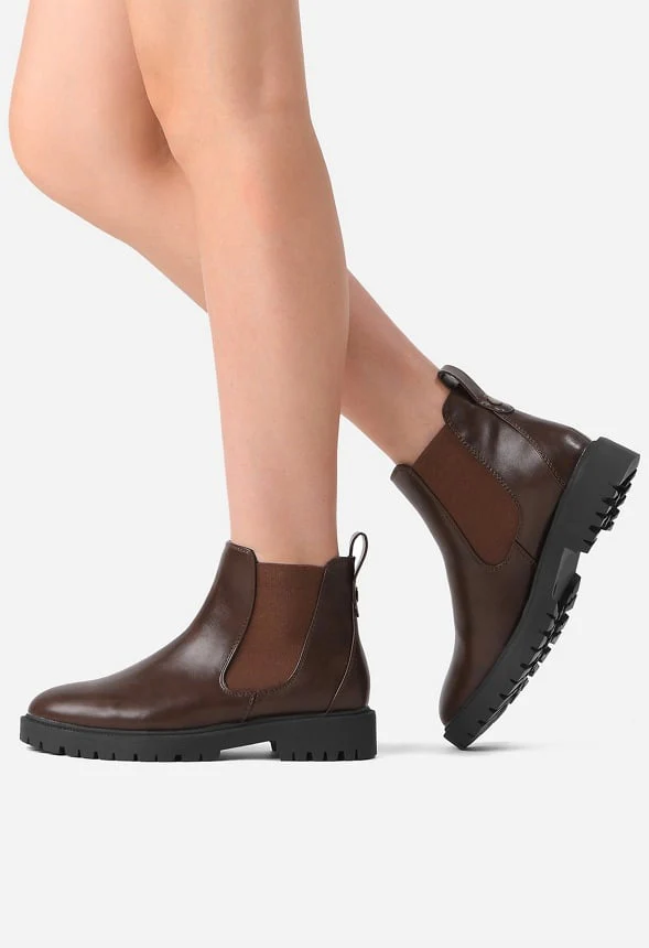 Classic Chelsea Ankle Boot - Image 2