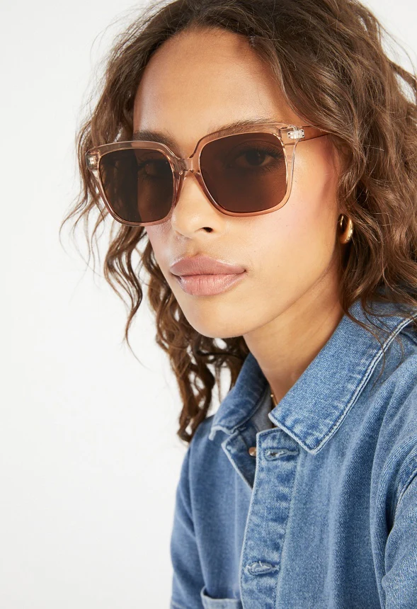 Classic Wayfarer Sunglasses - Image 2