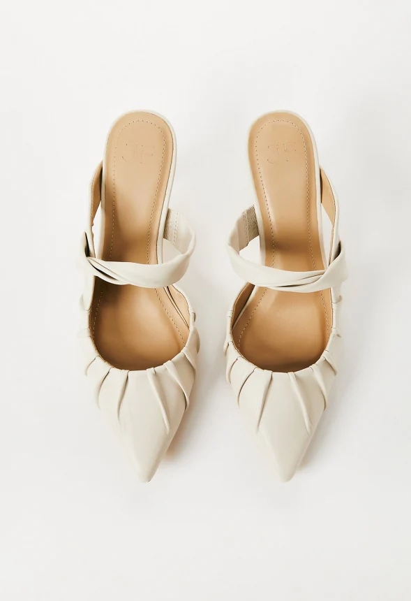 Clementine Embellished Pump - Image 6