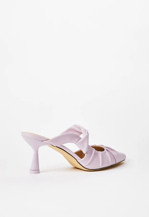 Clementine Embellished Pump - Image 4