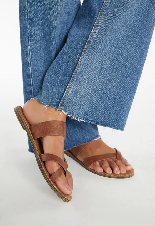 Cloey Slide Sandal - Image 7