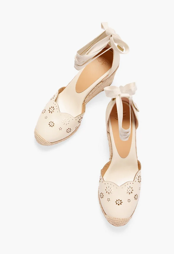 Coast To Coast Eyelet Wedge - Image 6