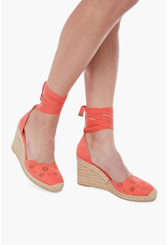 Coast To Coast Eyelet Wedge - Image 5