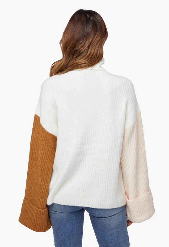 Color Block Turtleneck Sweater - Image 2