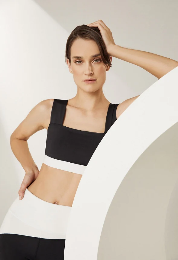 Color Block Sports Bra - Image 2