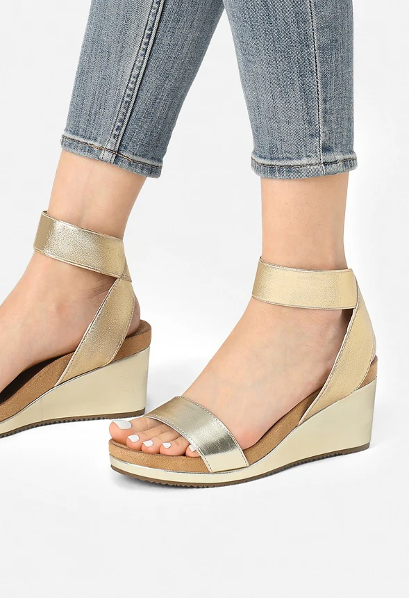 Comfortable Ankle Strap Platform Wedge Sandal - Image 2