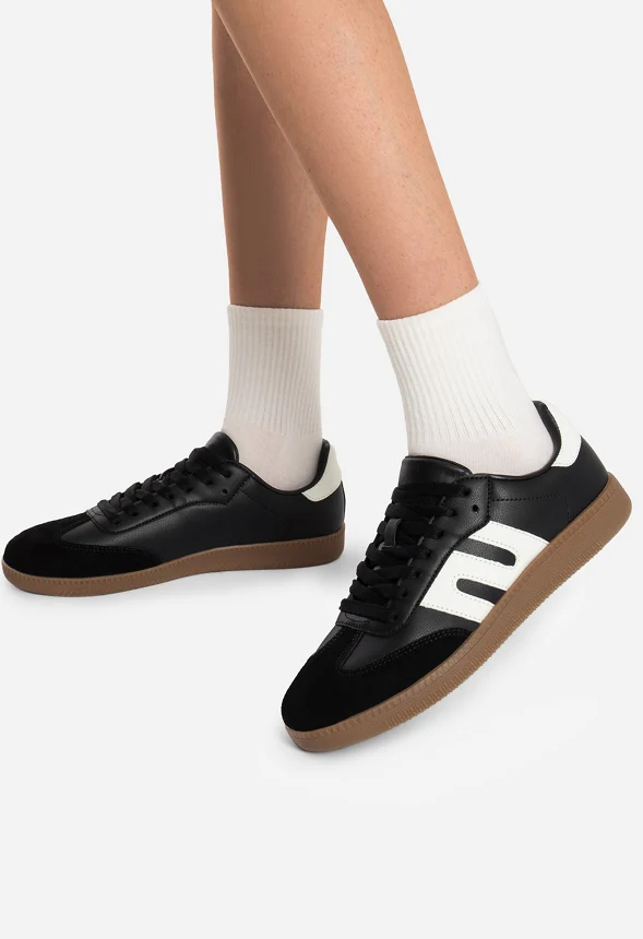 Nia Casual Sneaker - Image 2