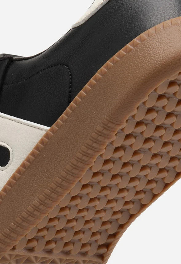 Nia Casual Sneaker - Image 6