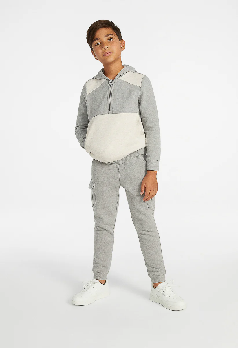 Comfy Crew Outfit - Image 2