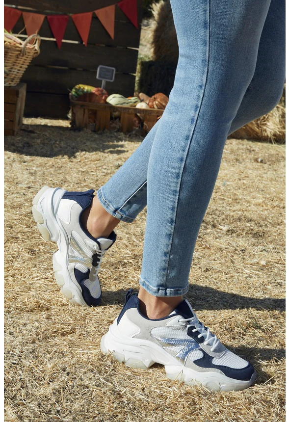Constynce Sneaker - Image 2