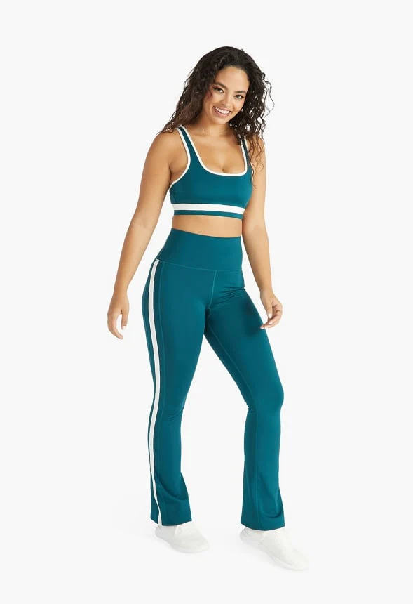 Contrast Racerback Sports Bra - Image 3