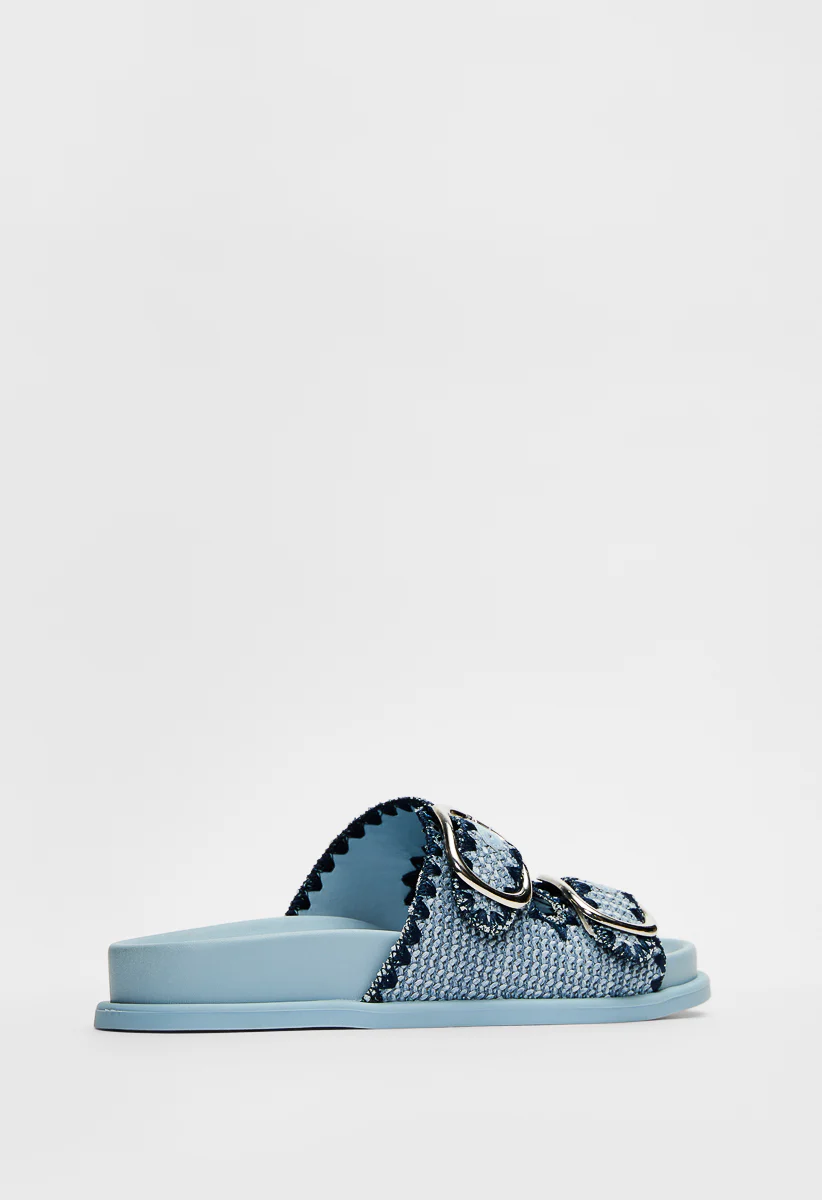 Cora Flat Sandal - Image 4