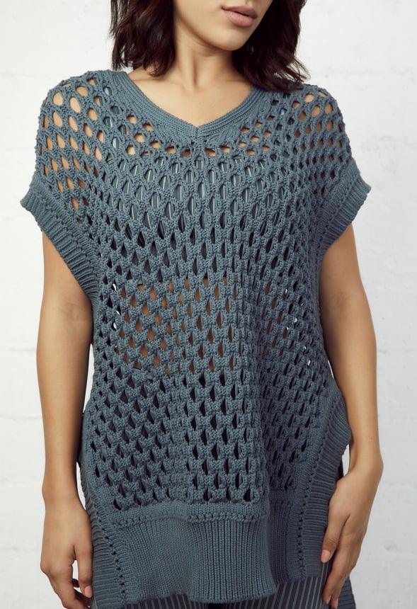 Court Crochet Vest - Image 3