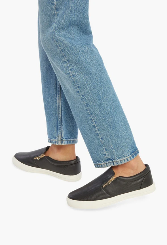Courtlyn Slip-On Sneaker - Image 5