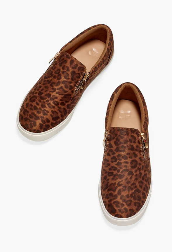Courtlyn Slip-On Sneaker - Image 6