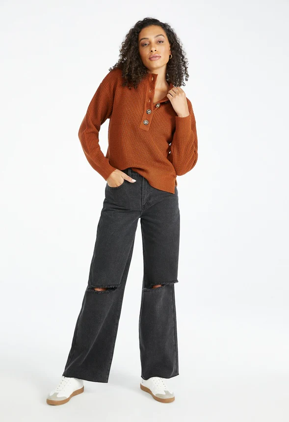 Cozy Henley Sweater - Image 4