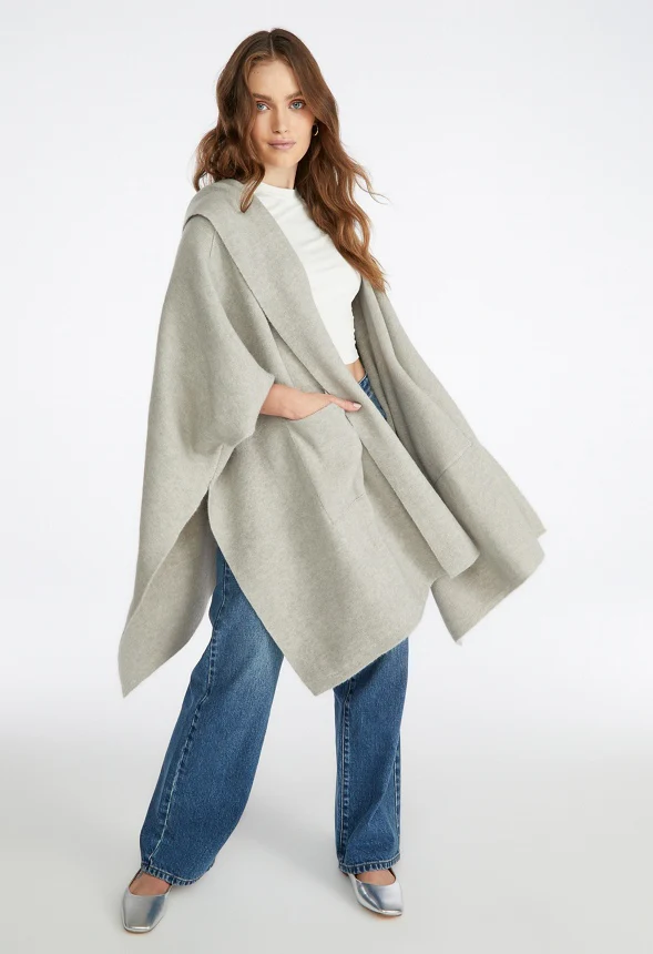 Cozy Hooded Ruana - Image 4