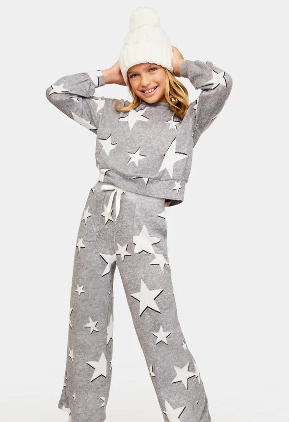 Cozy Star Sweatshirt - Image 3
