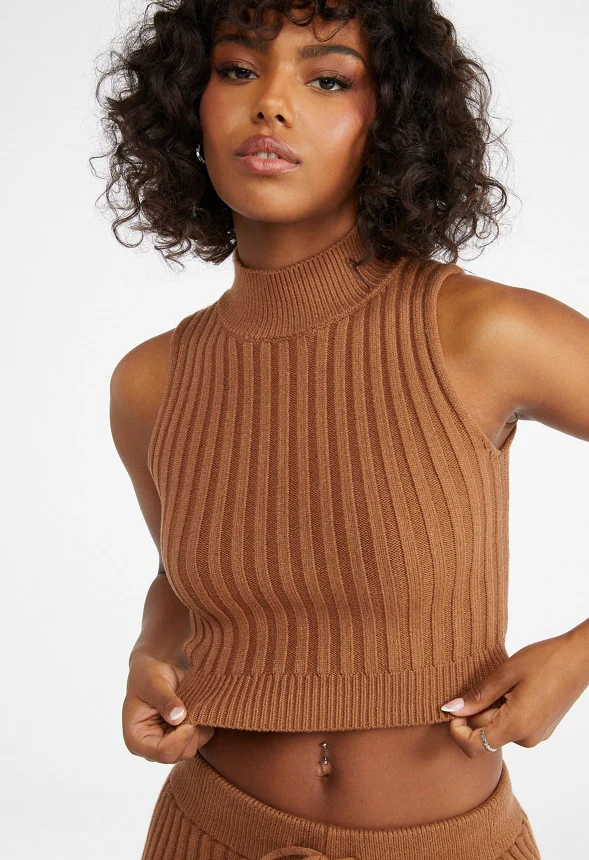 Cropped Sweater Tank - Image 3