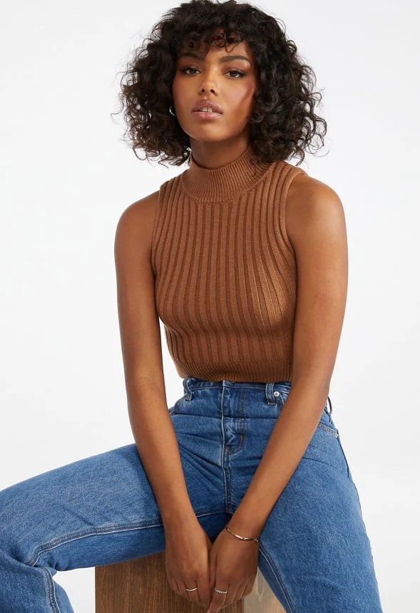 Cropped Sweater Tank - Image 4