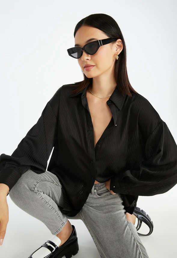 Curved Cat-Eye Sunglasses - Image 2