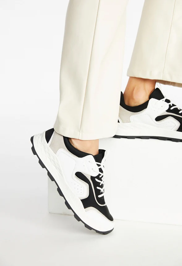 Cypress Athletic Sneaker - Image 8