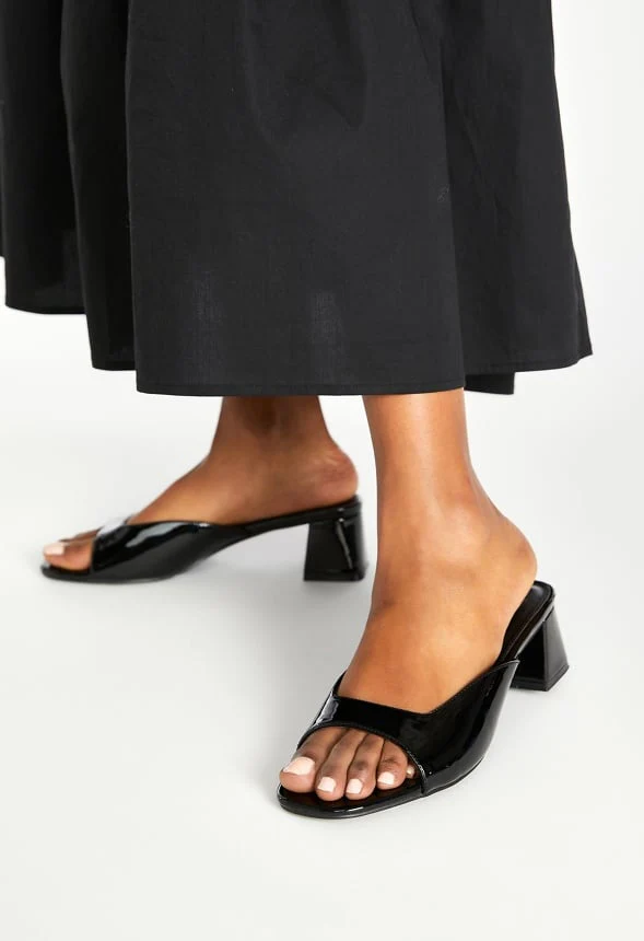 Dafne Heeled Sandal - Image 2