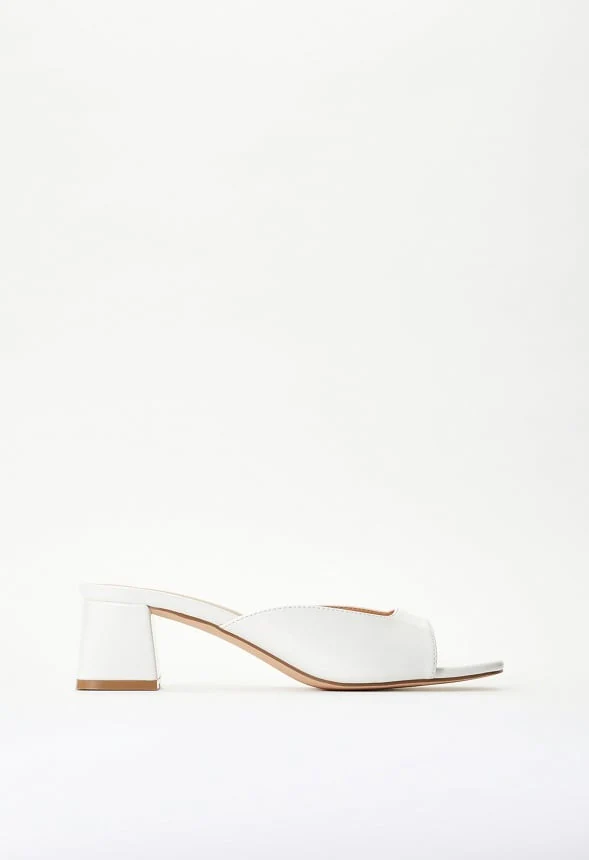 Dafne Heeled Sandal - Image 3