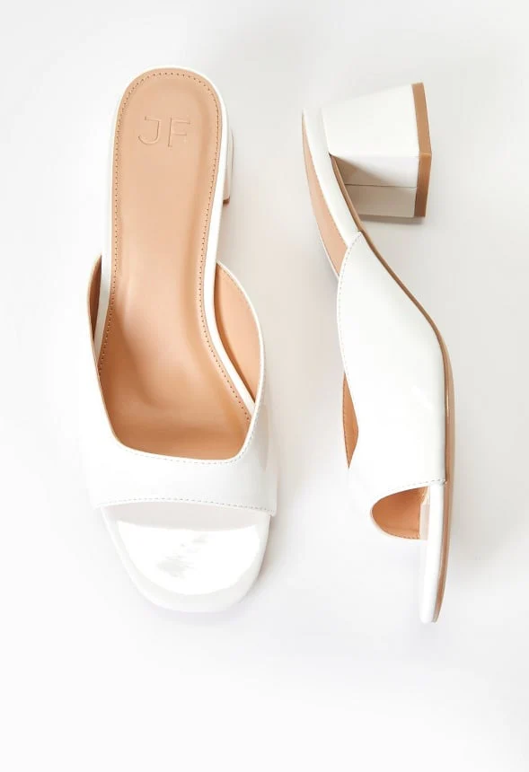 Dafne Heeled Sandal - Image 5