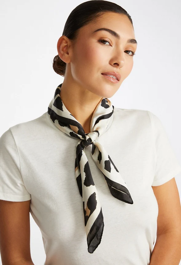 Dalia Animal Print Scarf - Image 2