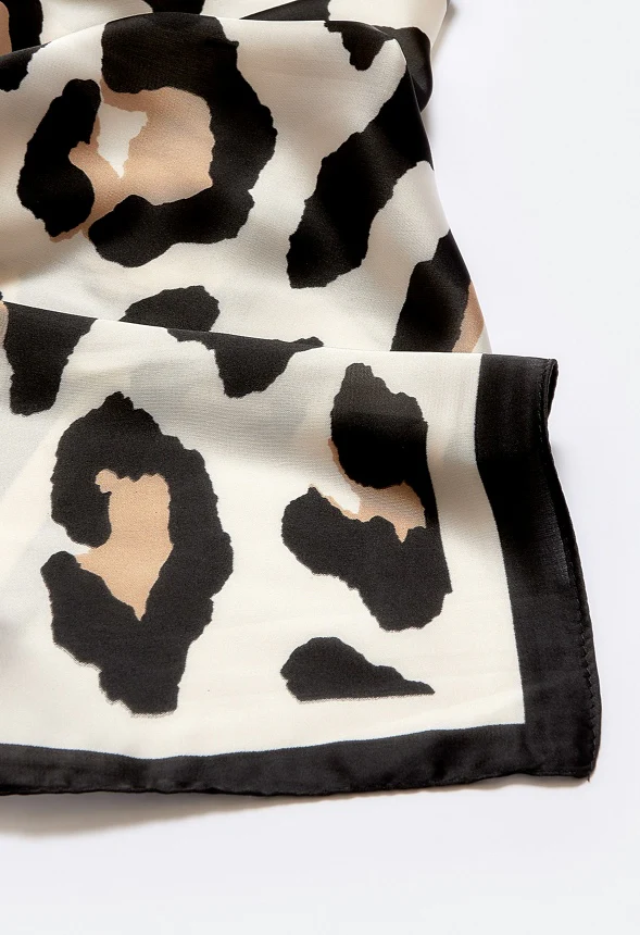 Dalia Animal Print Scarf - Image 4