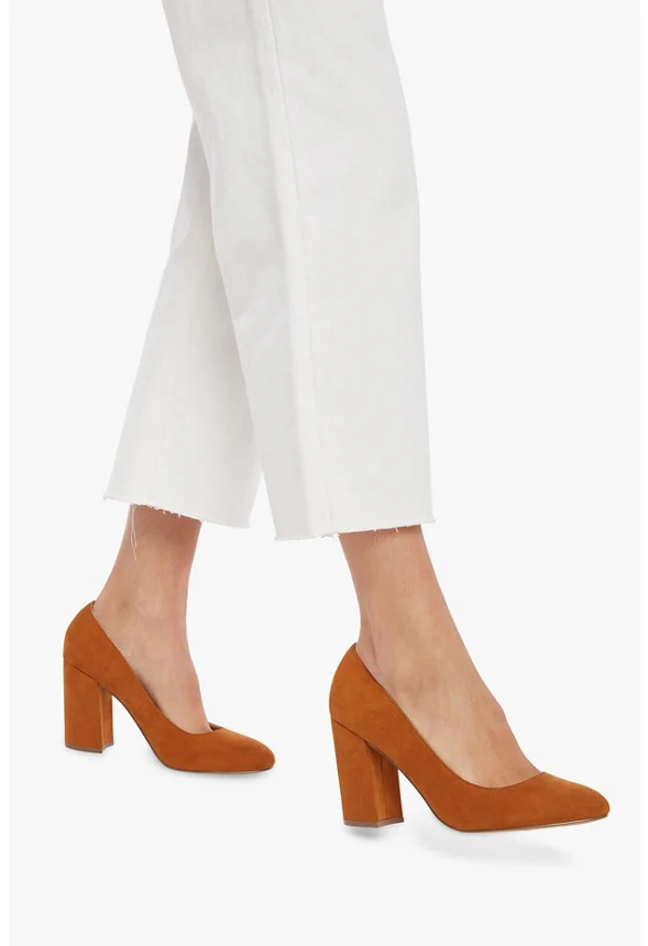 Daphne Block Heel Pump - Image 5