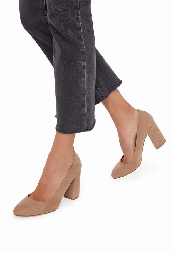 Daphne Block Heel Pump - Image 5