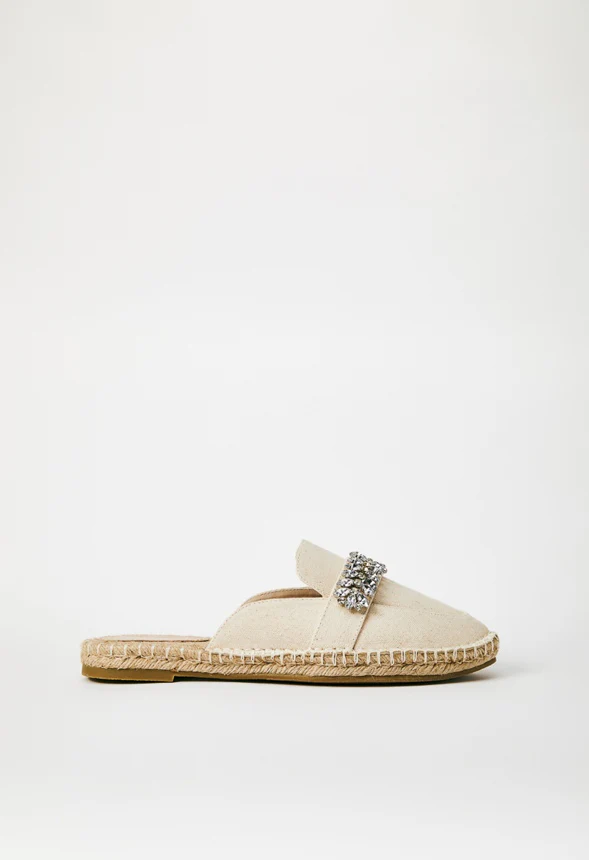 Daphney Slip-On Flat - Image 4