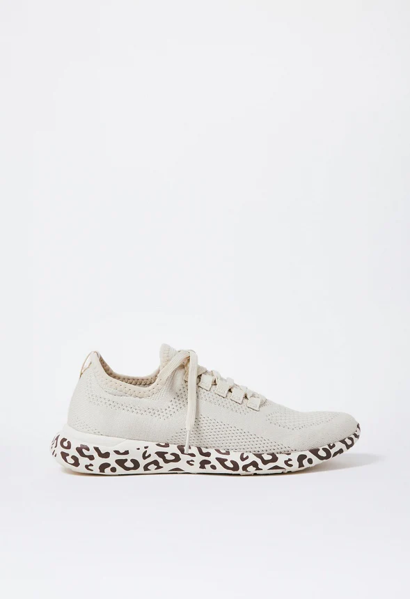 Easton Sneaker - Image 3