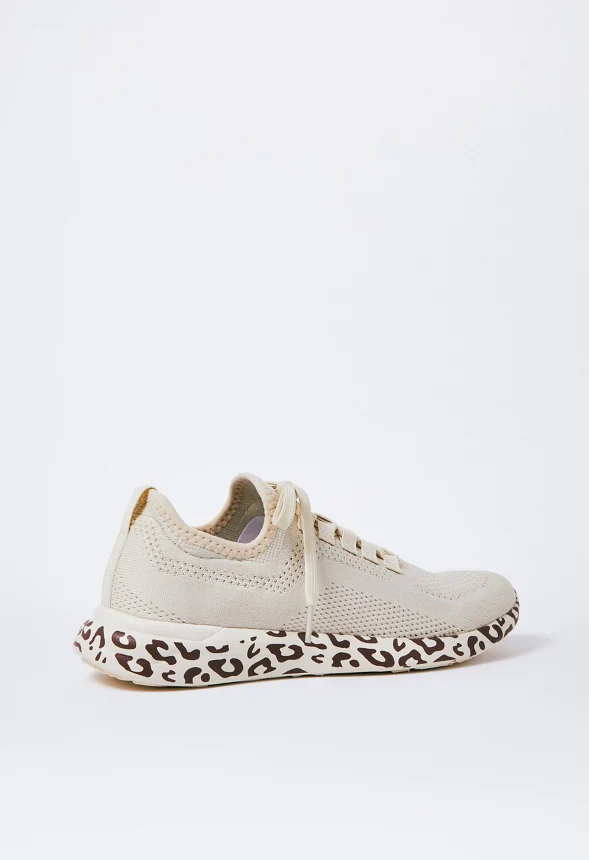 Easton Sneaker - Image 4