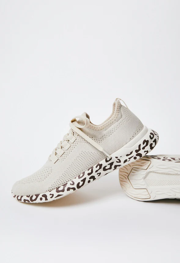 Easton Sneaker - Image 5