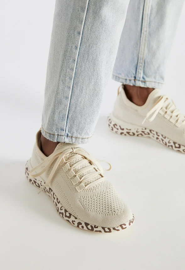 Easton Sneaker - Image 6