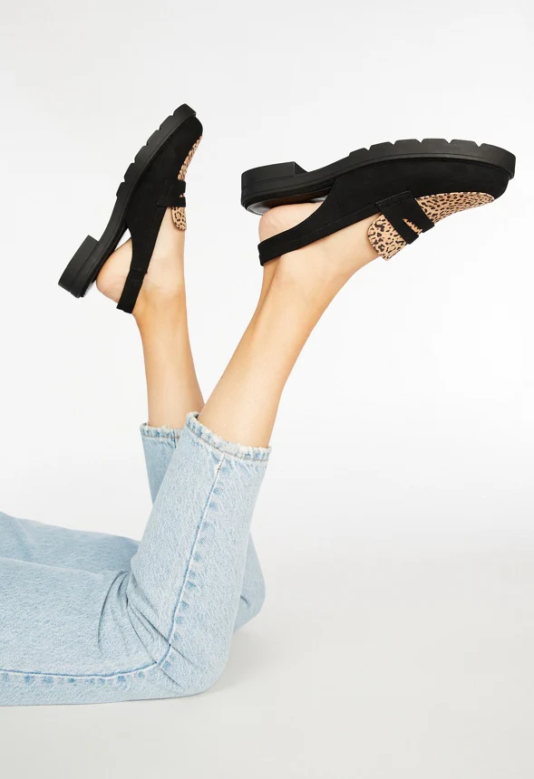 Elea Flat Loafer - Image 8