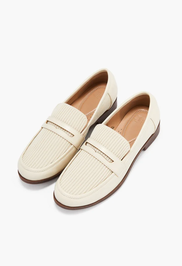 Eleanora Classic Loafer - Image 2