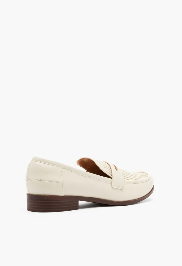 Eleanora Classic Loafer - Image 3