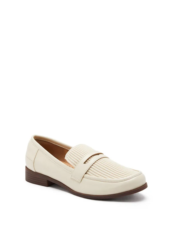 Eleanora Classic Loafer - Image 6