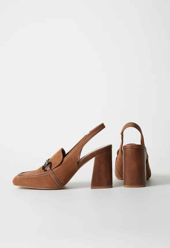 Elina Block Heeled Pump - Image 8