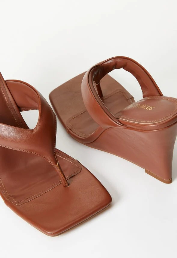 Elodie Wedge Sandal - Image 8