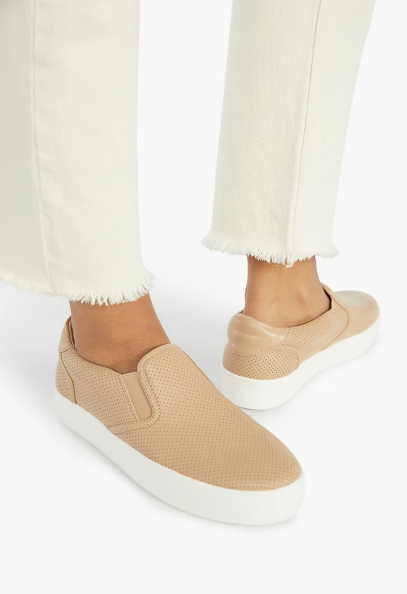 Eloise Flatform Sneaker - Image 9