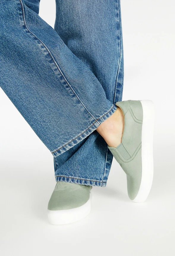 Eloise Platform Sneaker - Image 9