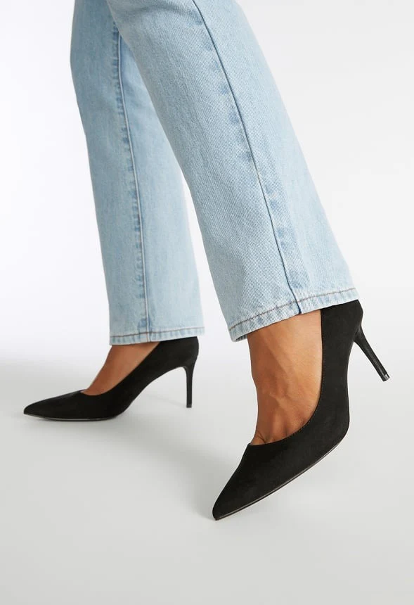 Elsie Classic Pump - Image 8