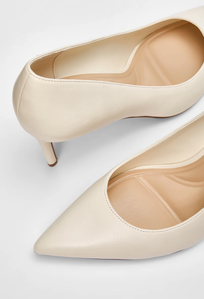 Elsie Classic Pump - Image 7