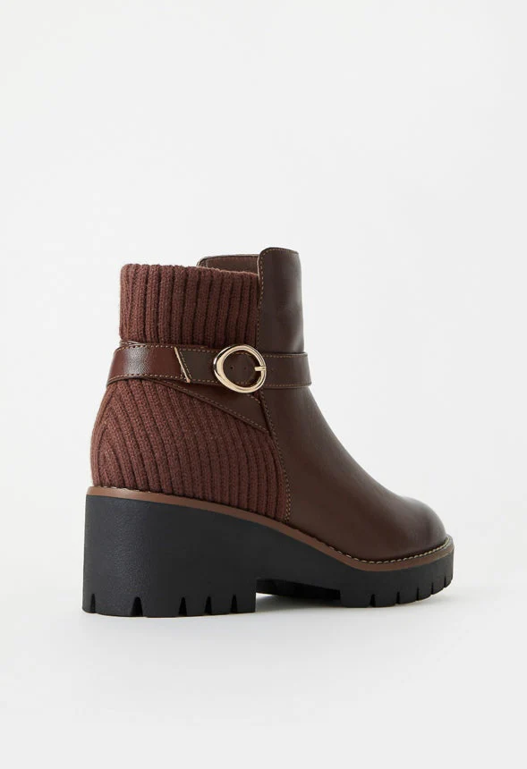 Ember Block Heeled Bootie - Image 4