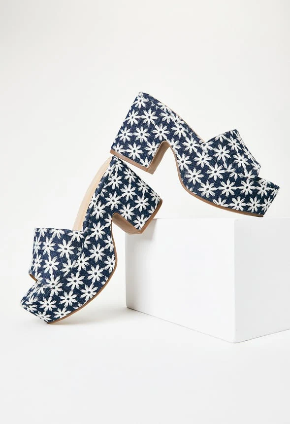 Esmie Block Heeled Platform Sandal - Image 12
